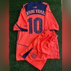 Lamine Yamal Barcelona jersey kids set